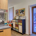 Дом отдыха House & Big Win Мельник